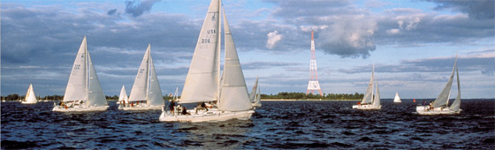 Sailing by Greenbury Point in Annapolis